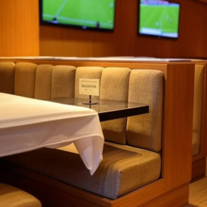 Zarezerwowane strefy z widokiem na ekrany w PLCityClub